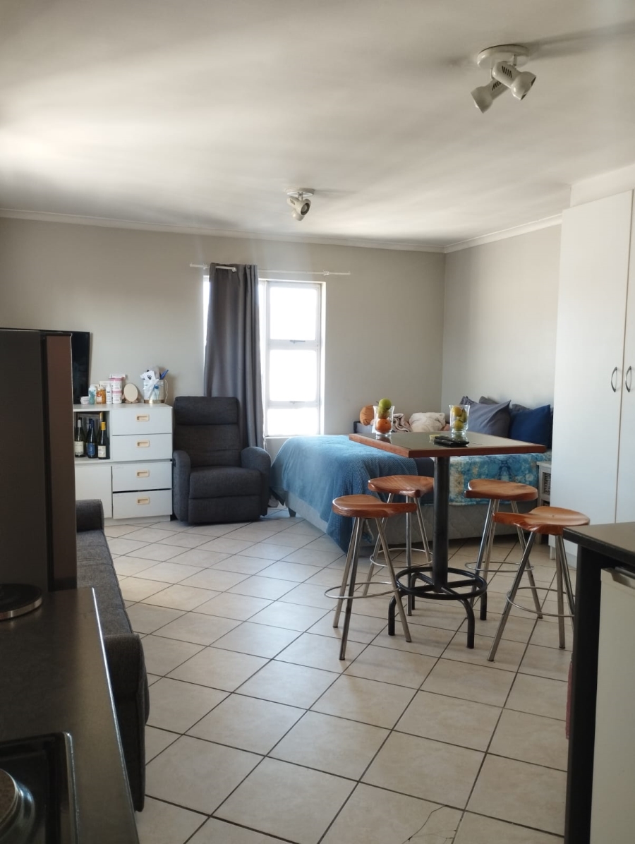 1 Bedroom Property for Sale in Strand Central Western Cape
